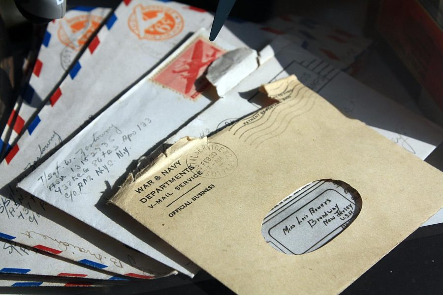 Penpals mail letters like these to eachother. Image from Unsplash.