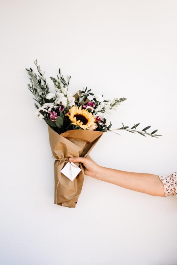 A+bouquet+of+flowers+%7C+Image+from+Unsplash.com