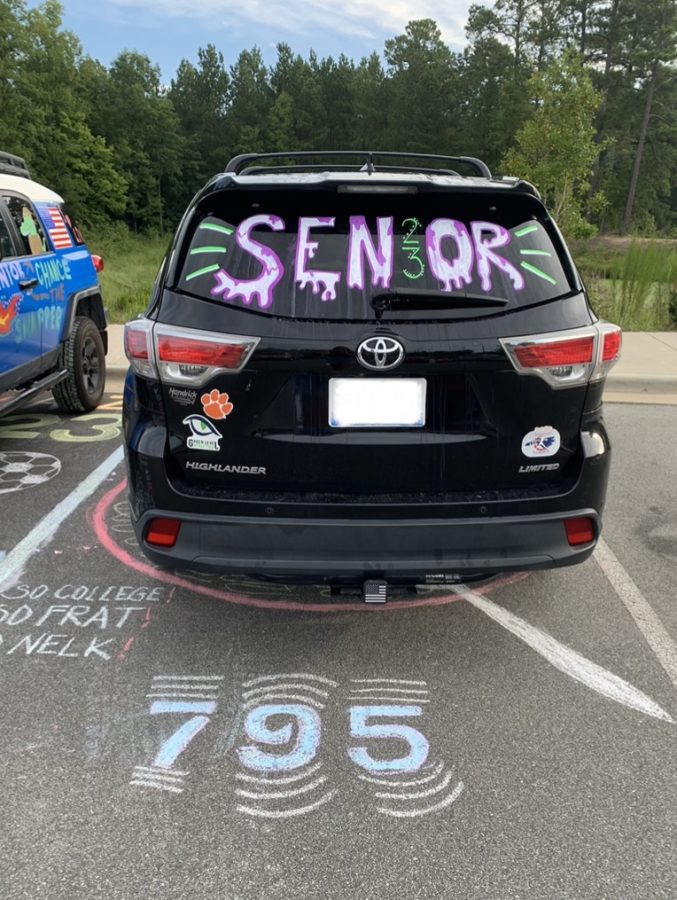 Seniors arrived for their last first day in brightly decorated cars.