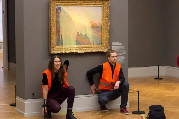 German Climate Change Activists Threw Potatoes On Painting