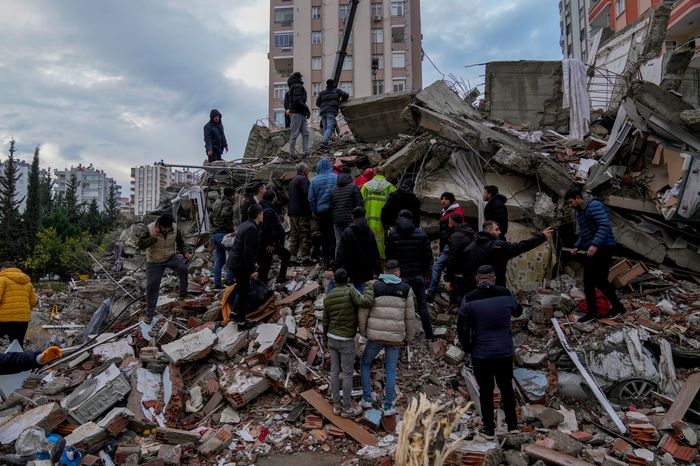 A+destroyed+building+in+Adana%2C+Turkey.