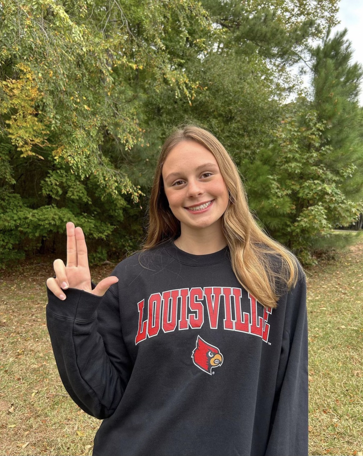 Cassie Barello commits to Louisville.
pic creds: Lily Willis 