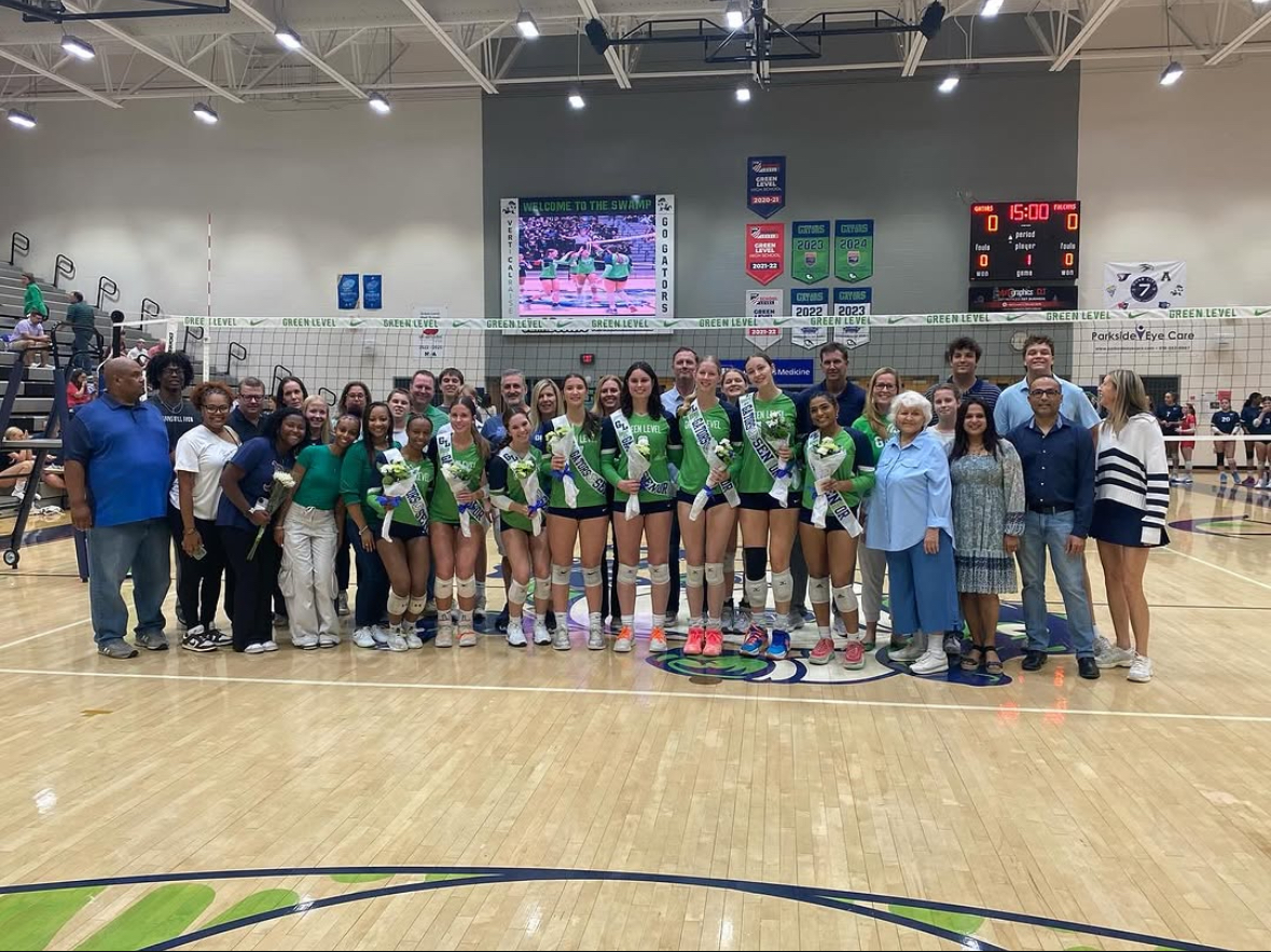 Green Level celebrates eight incredible seniors and their families this week at the Senior Night game. 