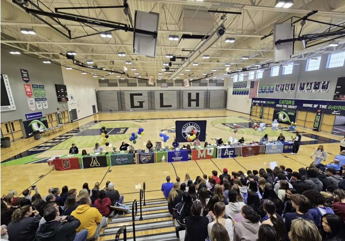 10 incredible student athletes from the class of 2026 signed their commitments to play at the collegiate level. 